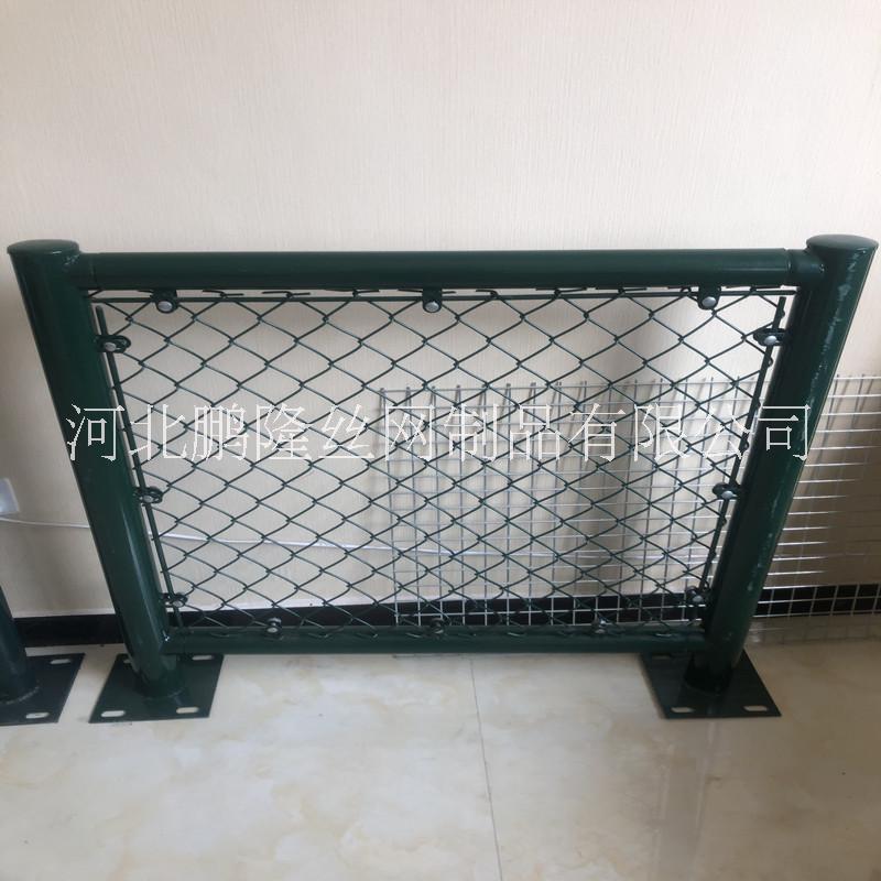 供應鵬隆絲網(wǎng) 體育場護欄網(wǎng) 球場圍網(wǎng) 網(wǎng)球場圍網(wǎng) 支持定制