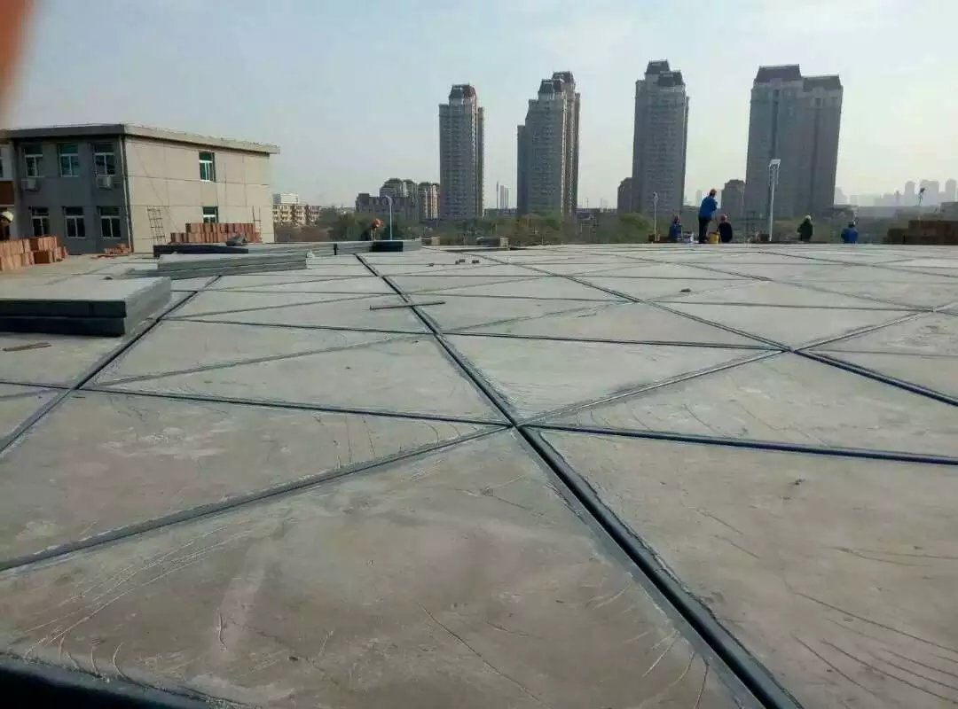 鋼骨架膨石輕型板價格 鋼骨架膨石輕型板廠家眾來建材質量好價格合適