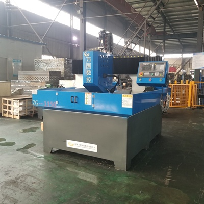 數(shù)控機床新款龍門鉆攻機1080自動換刀鉆床CN加工中心鉆銑雕一體機 數(shù)控龍門鉆床