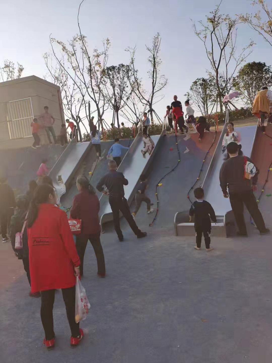 【推薦】重慶不銹鋼滑梯批發(fā) 重慶不銹鋼滑梯廠家  重慶不銹鋼滑梯價格【重慶永酷游樂設(shè)備】