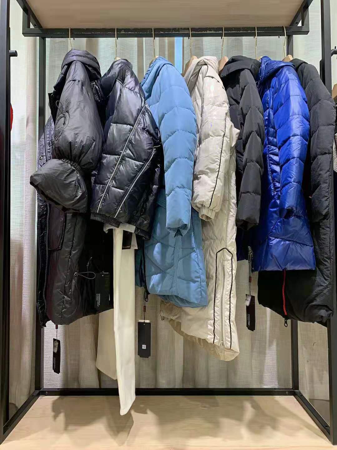 香港女裝品牌漠西摩2021冬羽絨服女裝一手貨源進貨渠道 漠西摩2021冬