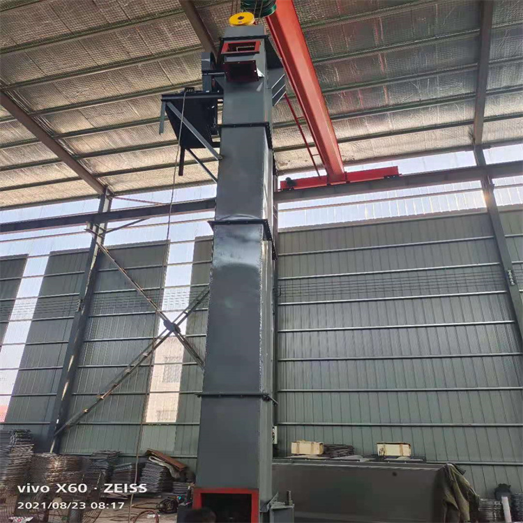 輸灰粉塵顆粒斗式上料機(jī)   礦用垂直提升機(jī)  軸式斗提機(jī)