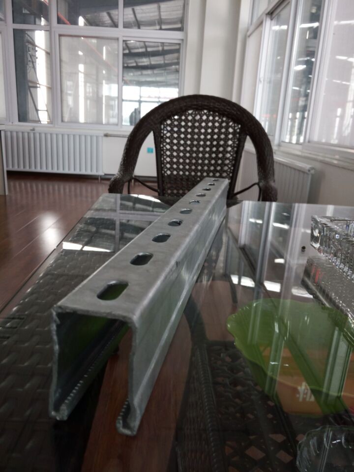 光伏支架及全套配件 易達(dá)光伏支架及全套配件 41*41*2.0*2.3*2.5 41*52*2.0*2.3*2.5