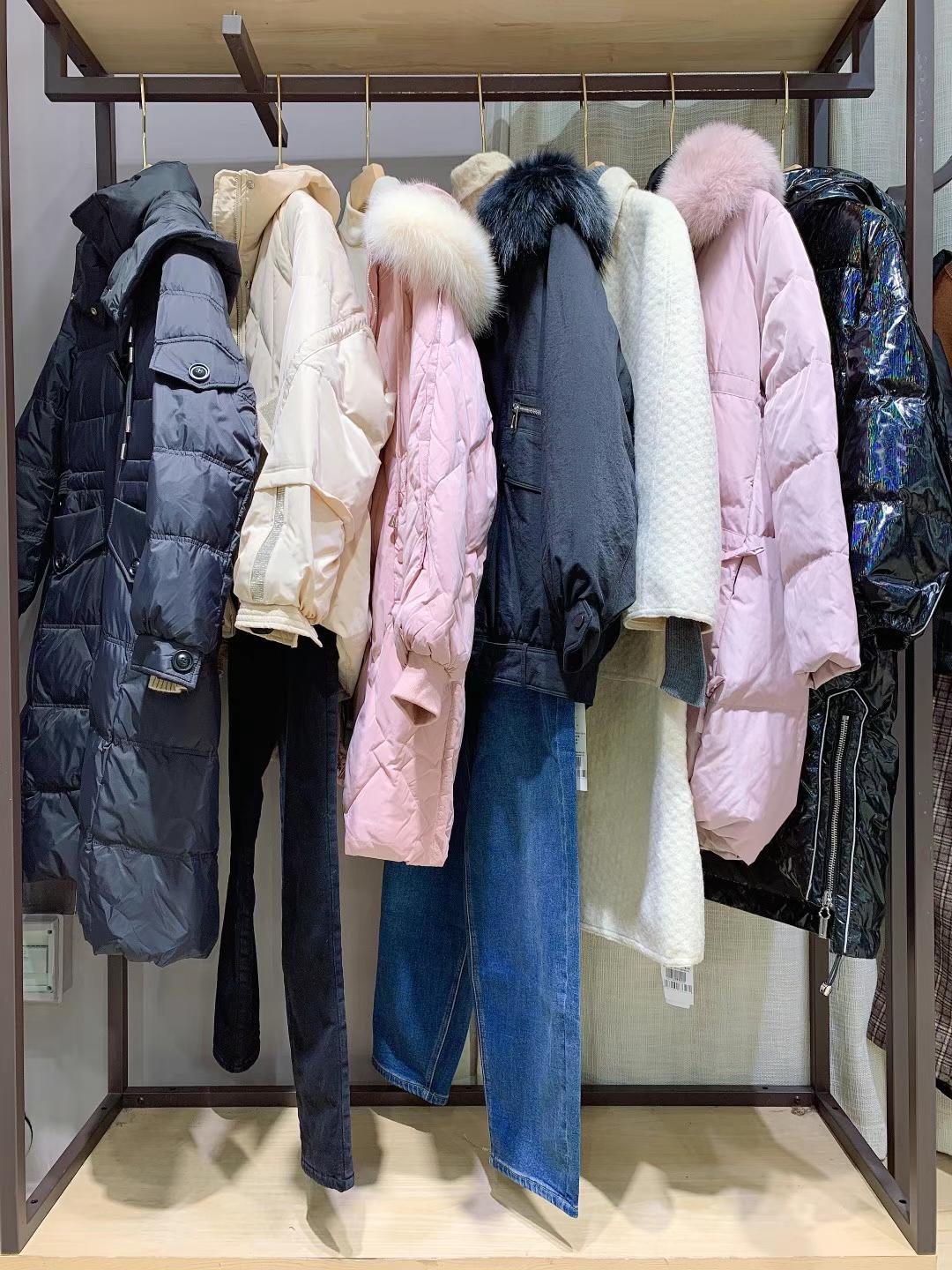 瑪斯荻娃21冬折扣女裝一手服裝貨源批發(fā)