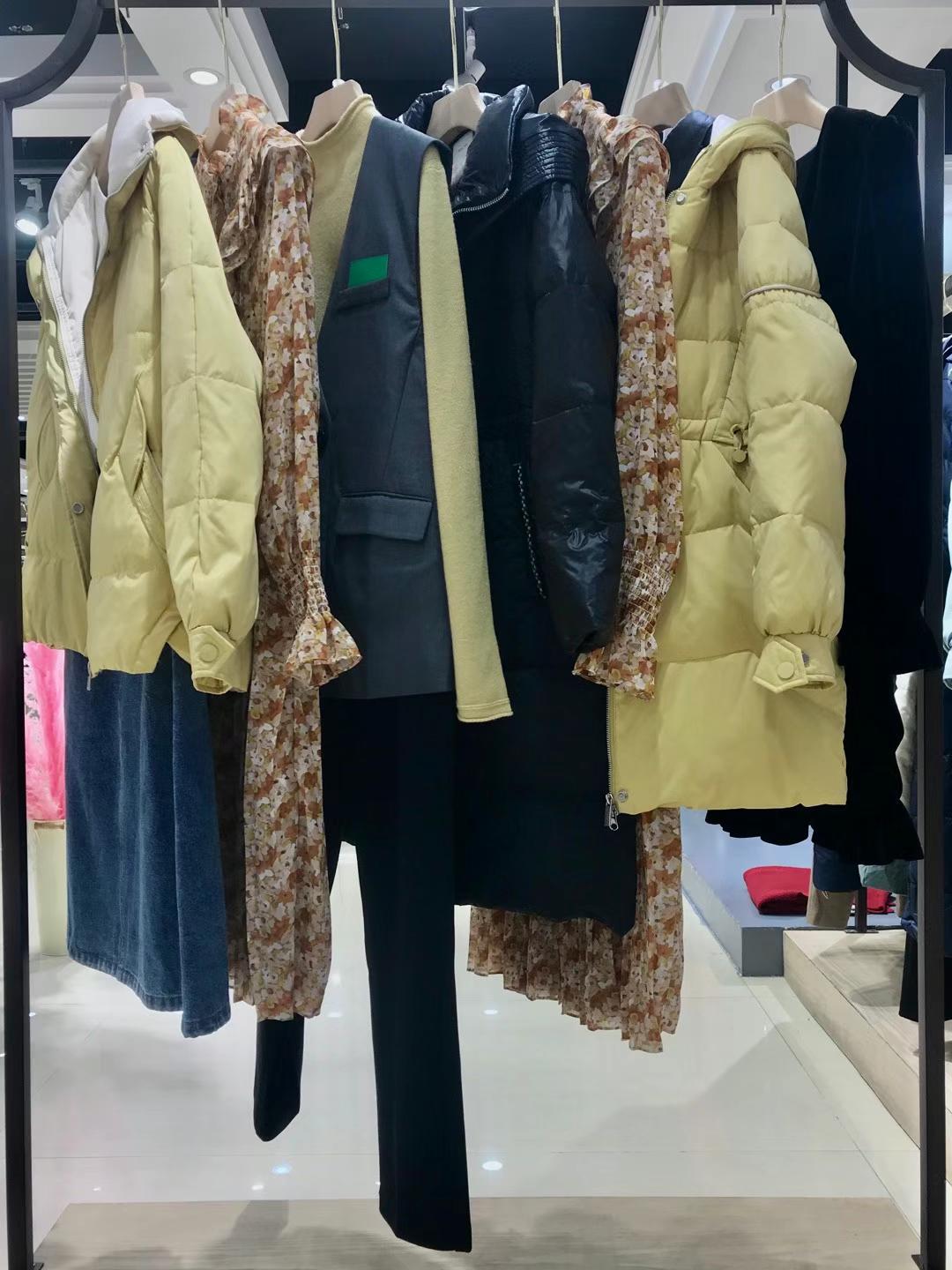 麥雅圖2021冬品牌女裝折扣批發(fā)供應(yīng)商