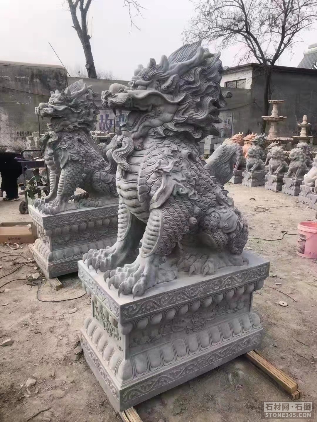 山東青石石獅子雕刻廠家