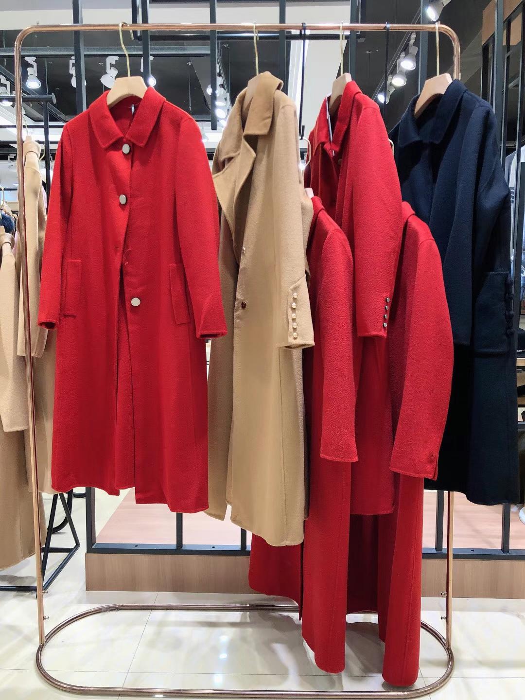 輕奢品牌施珞琪2021冬品牌折扣女裝店專柜批發(fā) 女式大衣批發(fā)