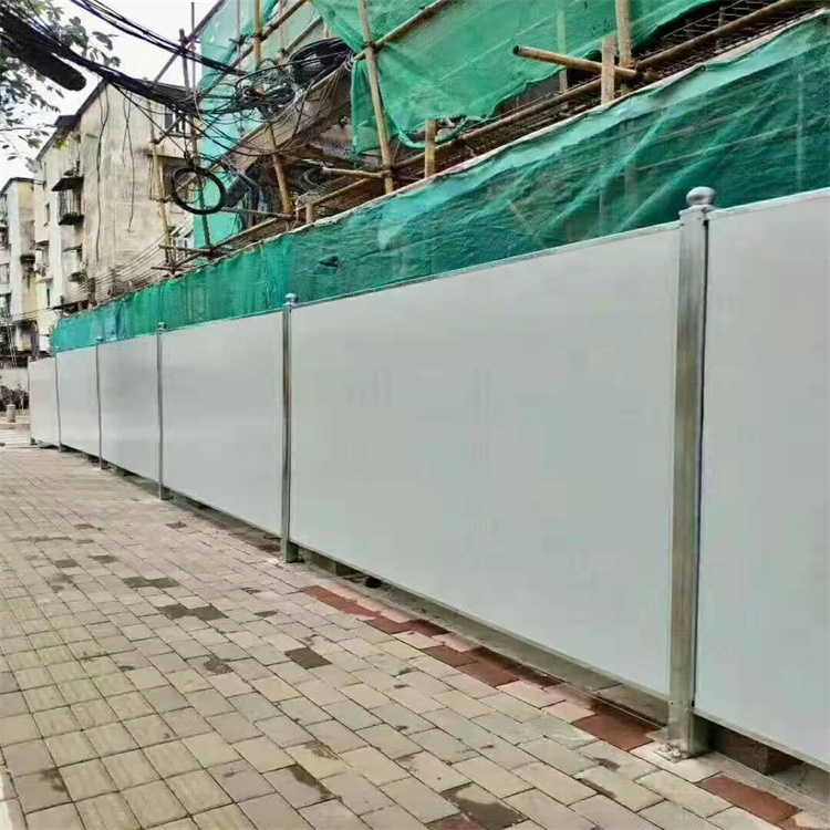 建筑隔離圍擋 彩鋼板/pvc材質(zhì) 包工包料 實地測量 天津廠商