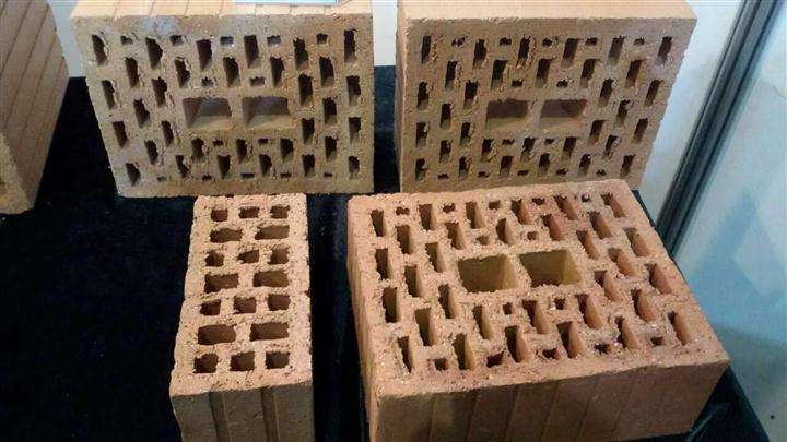 清遠廠家供應多孔磚 耐火多孔磚 耐火格子磚