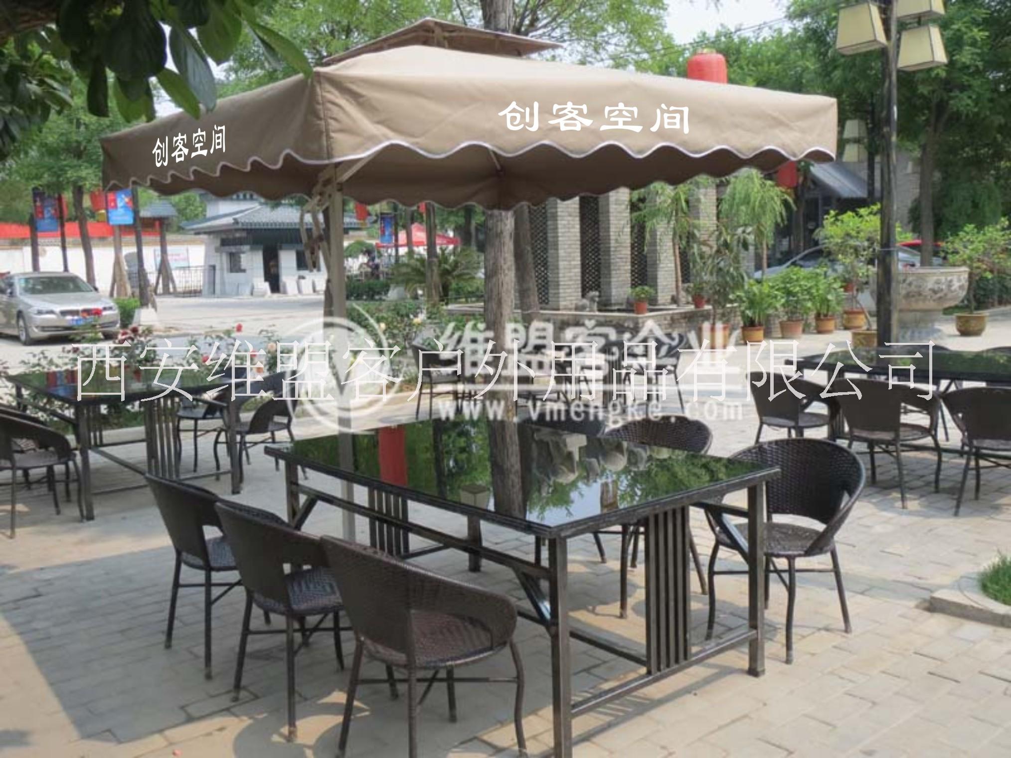 鑄鋁桌椅 戶外家具 別墅家具 戶外遮陽(yáng)傘廠家直銷
