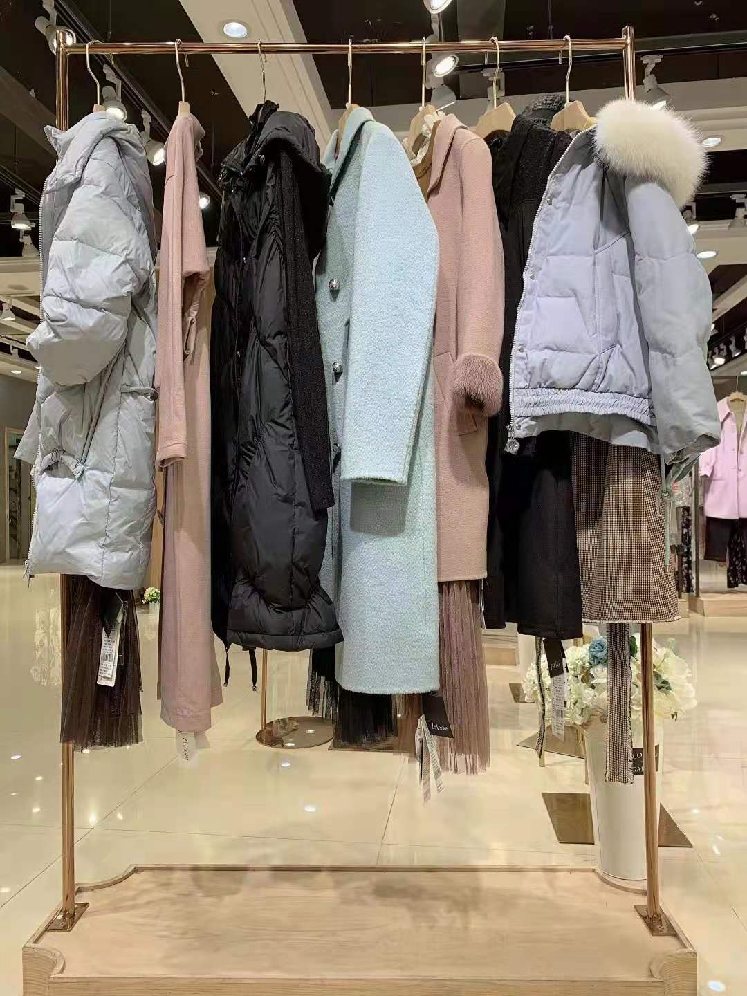 時(shí)尚少淑品牌朝花夕拾秋冬直播間爆火女裝庫(kù)存尾貨批發(fā)