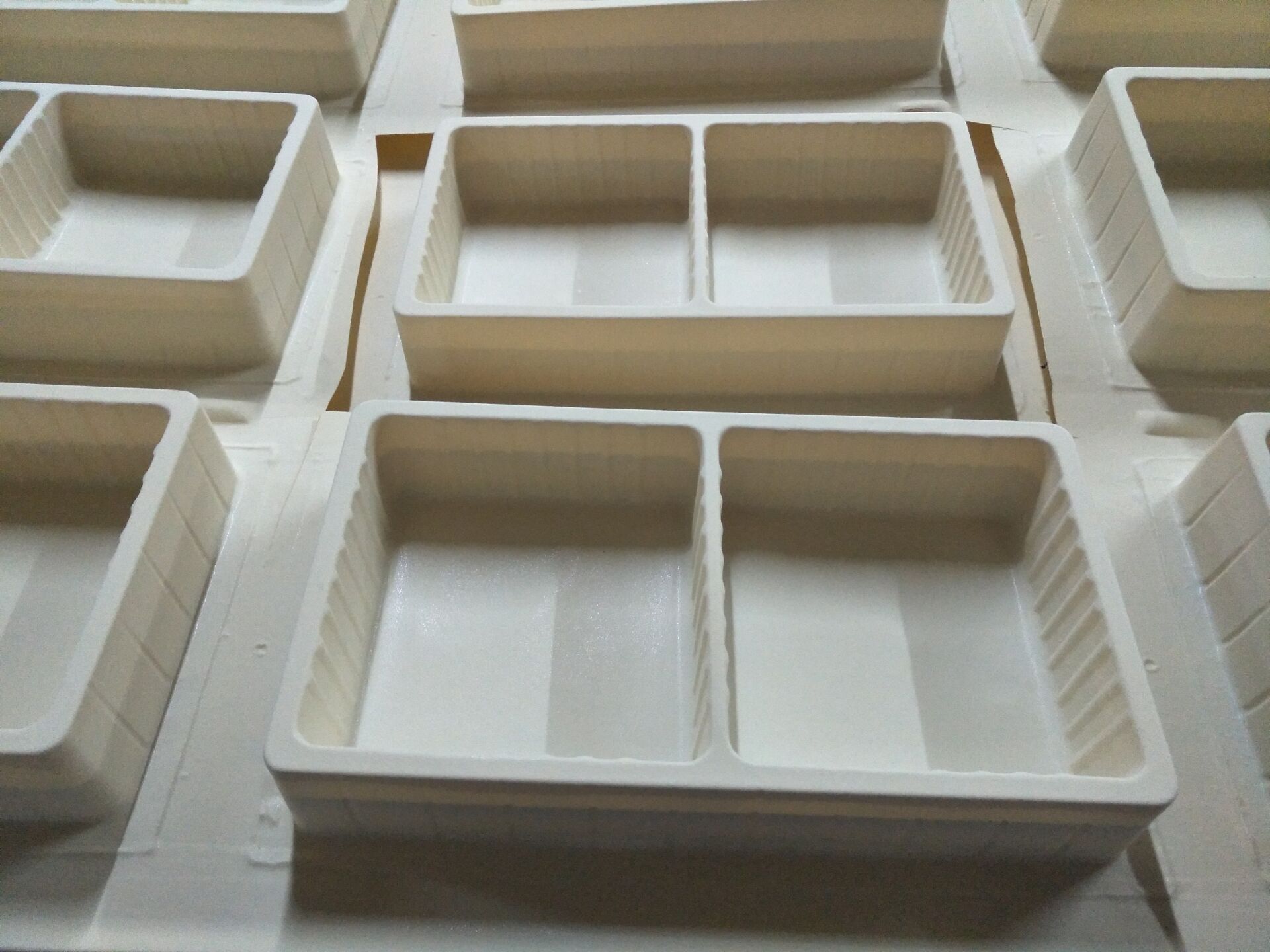 植絨吸塑包裝盒多少錢、生產(chǎn)廠家、生產(chǎn)商、廠商【廣東省傲德包裝制品有限公司】