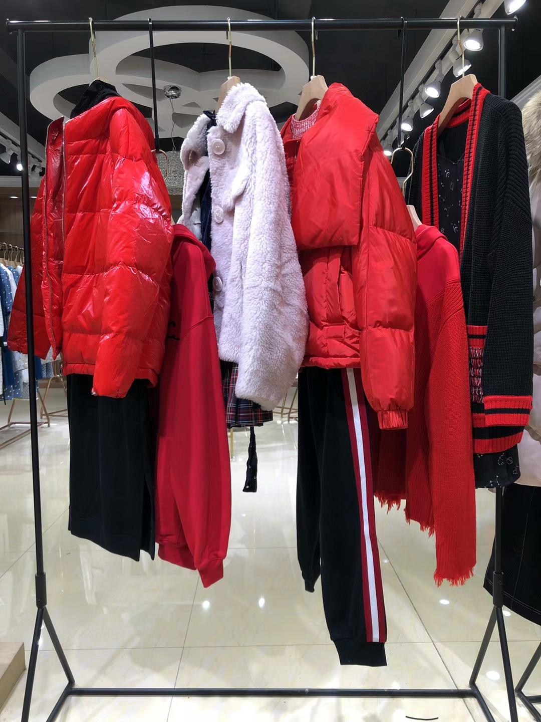 大 牌摩薩克2021冬品牌折扣女裝尾貨批發(fā) 一折清倉正 品女裝