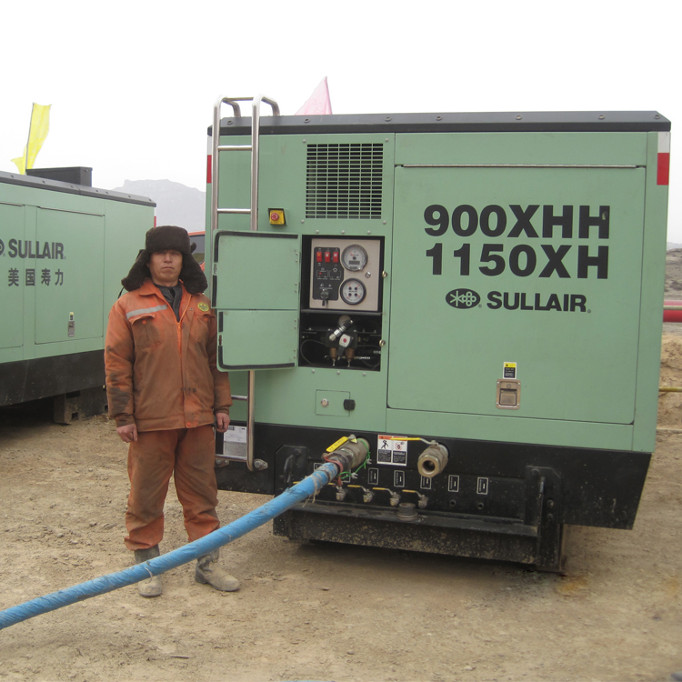 柴 油機驅動高風壓900XHH-1150XH系列 雙段式螺桿空壓機