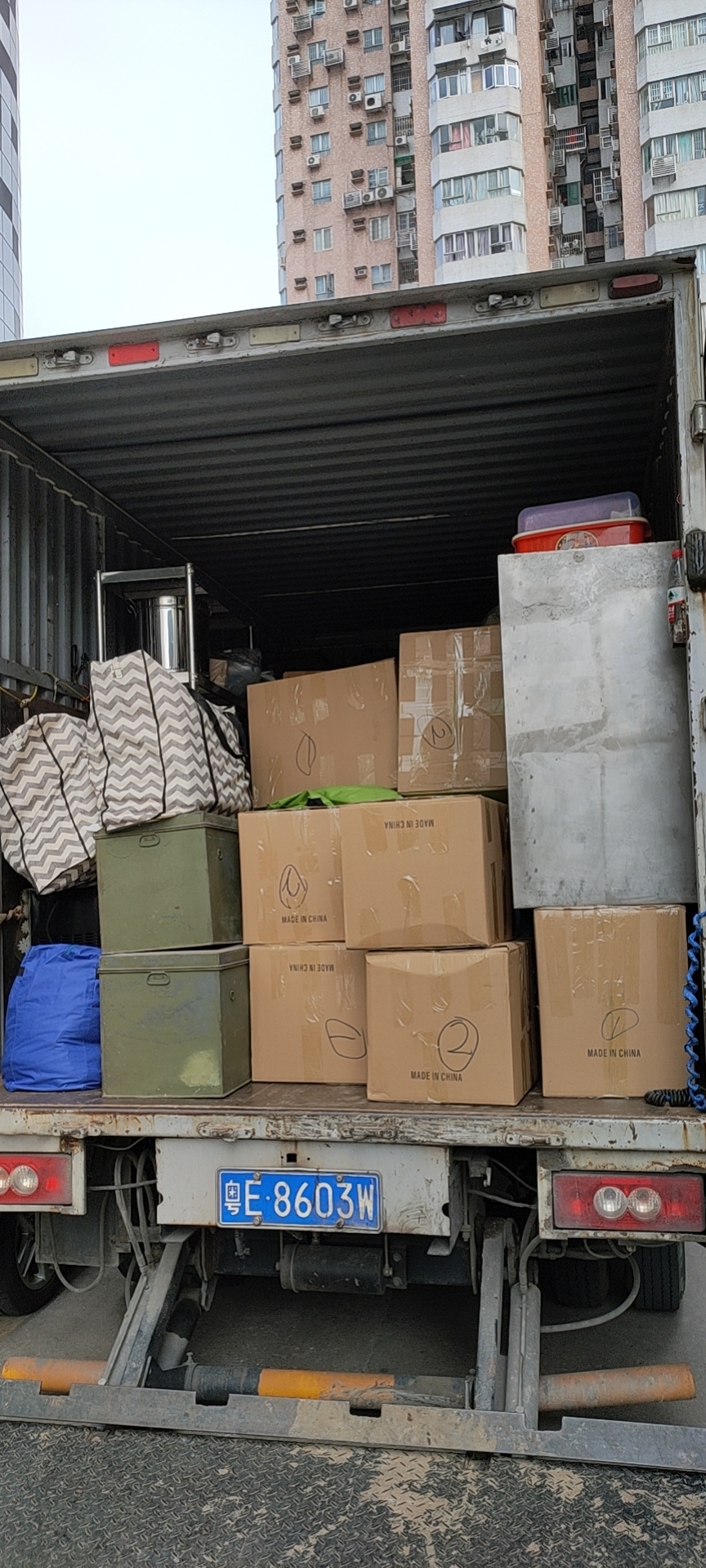 佛山家庭搬家 搬家服務 搬家就找迅閃達搬家有限公司