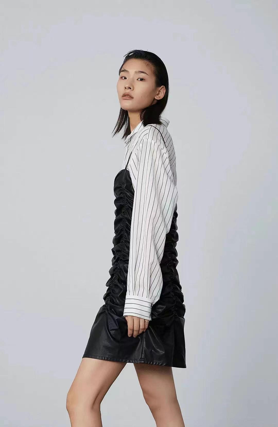 專柜撤柜女裝品牌艾蜜雪2022春品牌折扣店女裝直播貨源供應(yīng) 廣州一手高端女裝批發(fā)拿貨