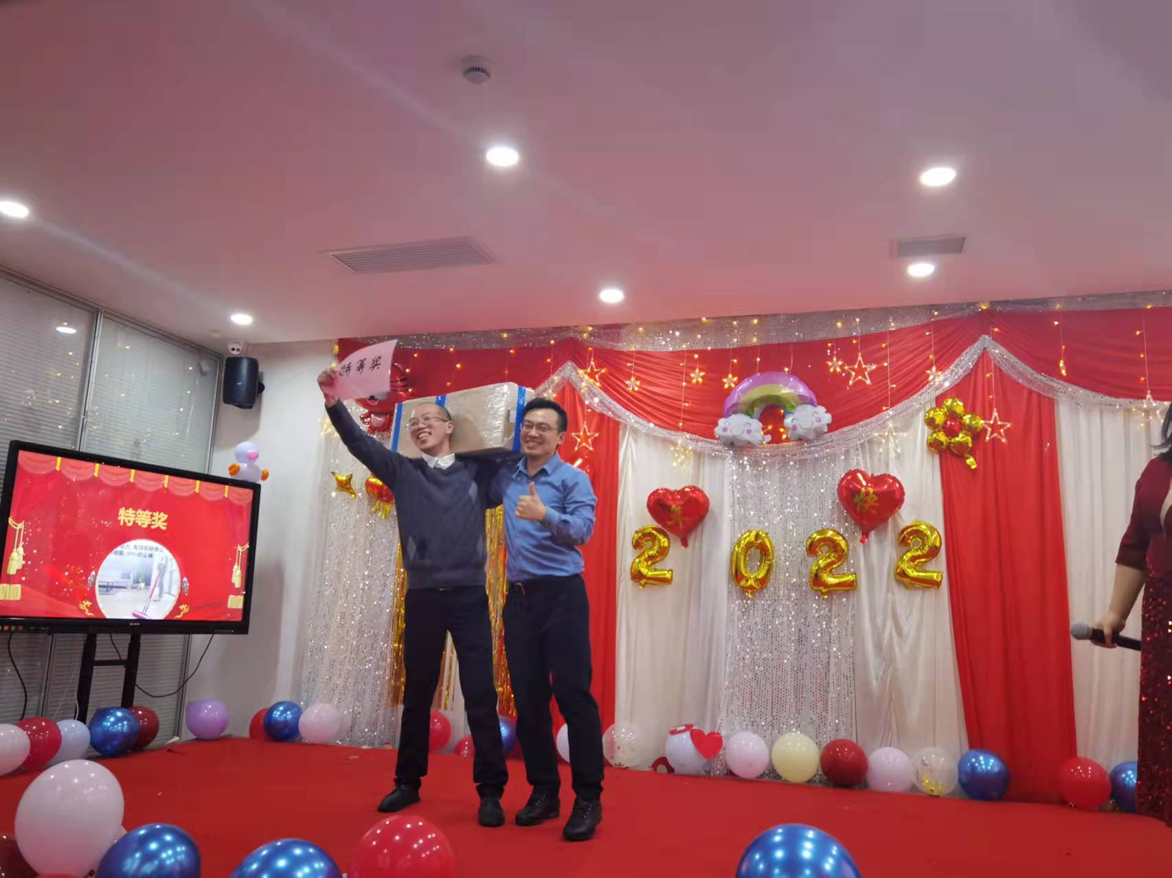 七夕七夕牽手科思創(chuàng)水性聚氨酯Desmophen? 670 BAIMCD緣禾代理牽手科思創(chuàng)水性聚氨酯Desm