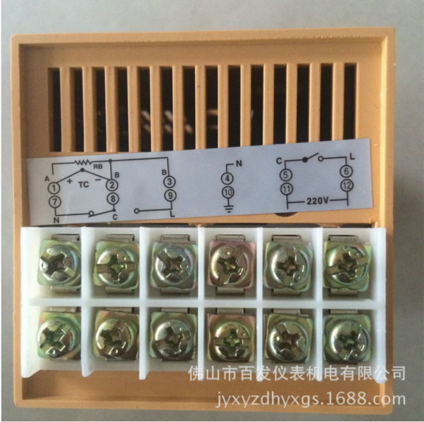 佛山熱銷供應(yīng)數(shù)顯溫度調(diào)節(jié)儀 智能數(shù)字溫控表價(jià)格 泛達(dá)表