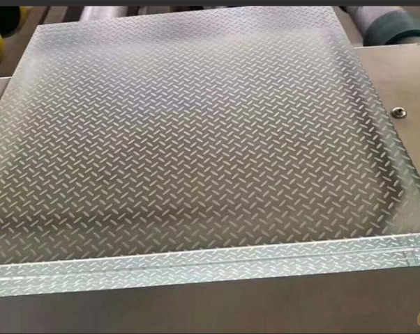 支持定制 各類防滑玻璃 用于咖啡廳 舞臺 KTV歌舞會場所等 防滑玻璃定做