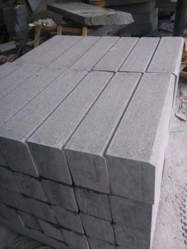 芝麻黑654路沿石報(bào)價(jià)