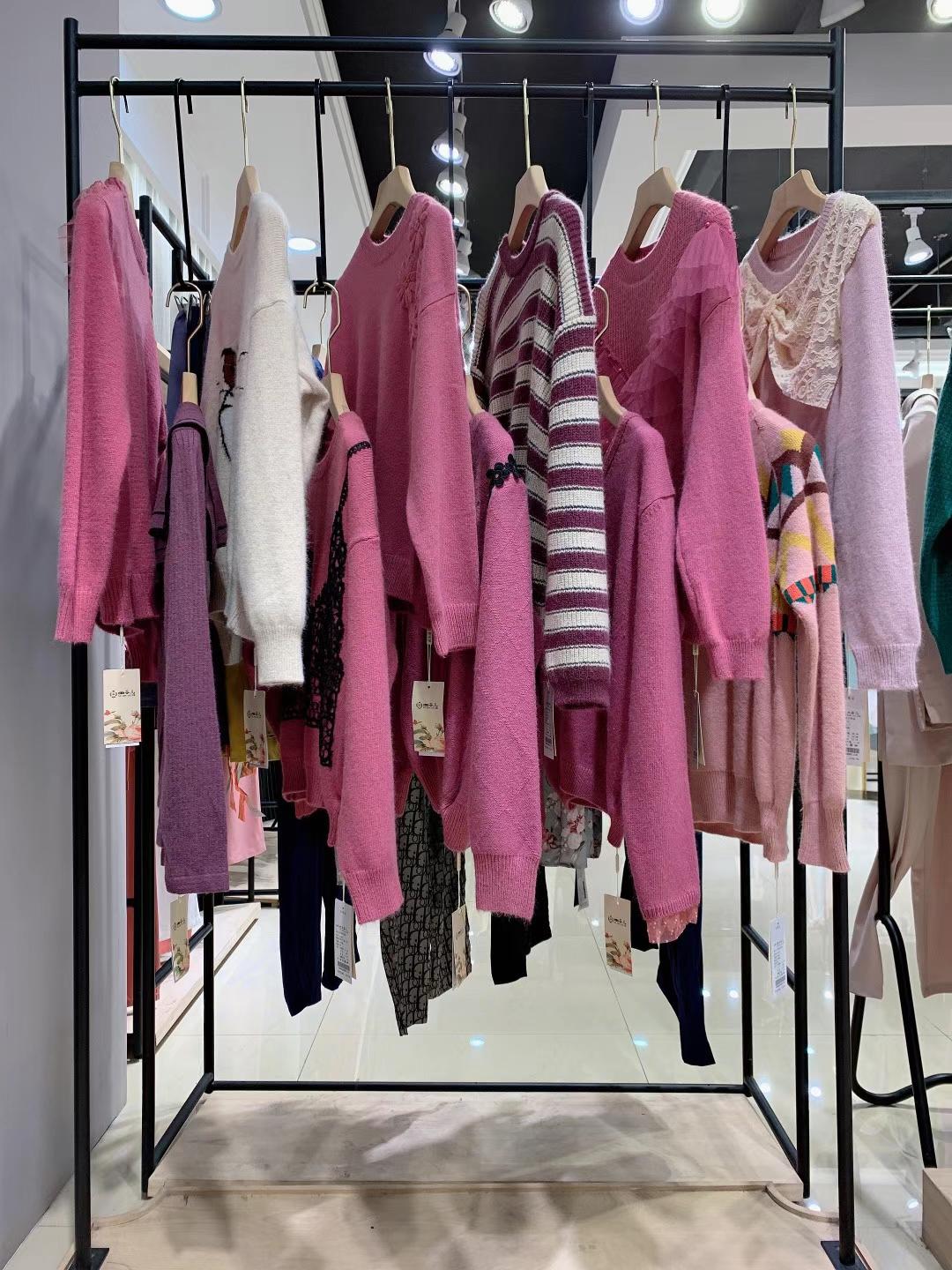 古丘谷兒2022春品牌折扣店女裝直播貨源供應(yīng) 淘寶直播貨源供應(yīng)商