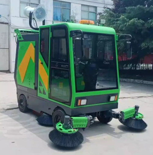 四輪電動掃地車哪里有  四輪電動掃地車多少錢
