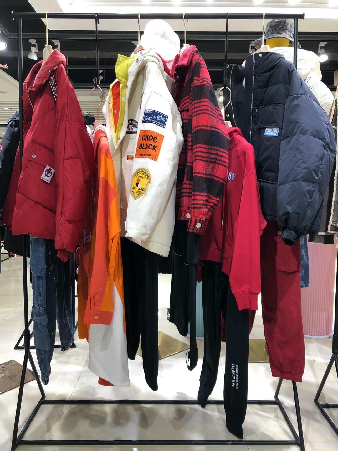 輕奢潮牌我愛巧克力系列2021秋冬品牌女裝原創(chuàng)專柜撤柜批發(fā) 女裝貨源批發(fā)網(wǎng)