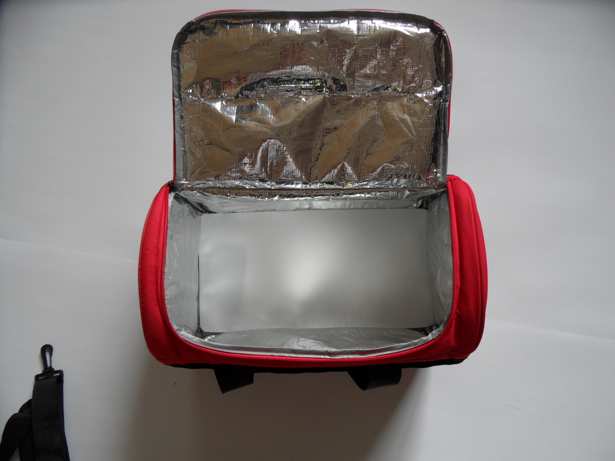 便攜式保溫包保溫袋的特點與功能