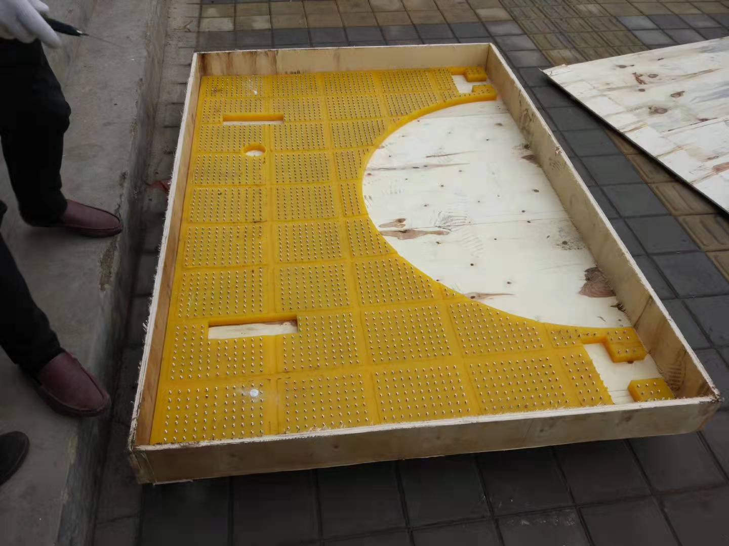 衡水鉆井平臺防滑墊商家- 鉆井平臺防滑墊商報價家- 鉆井平臺防滑墊工廠 【景縣力天橡塑制品有限公司】