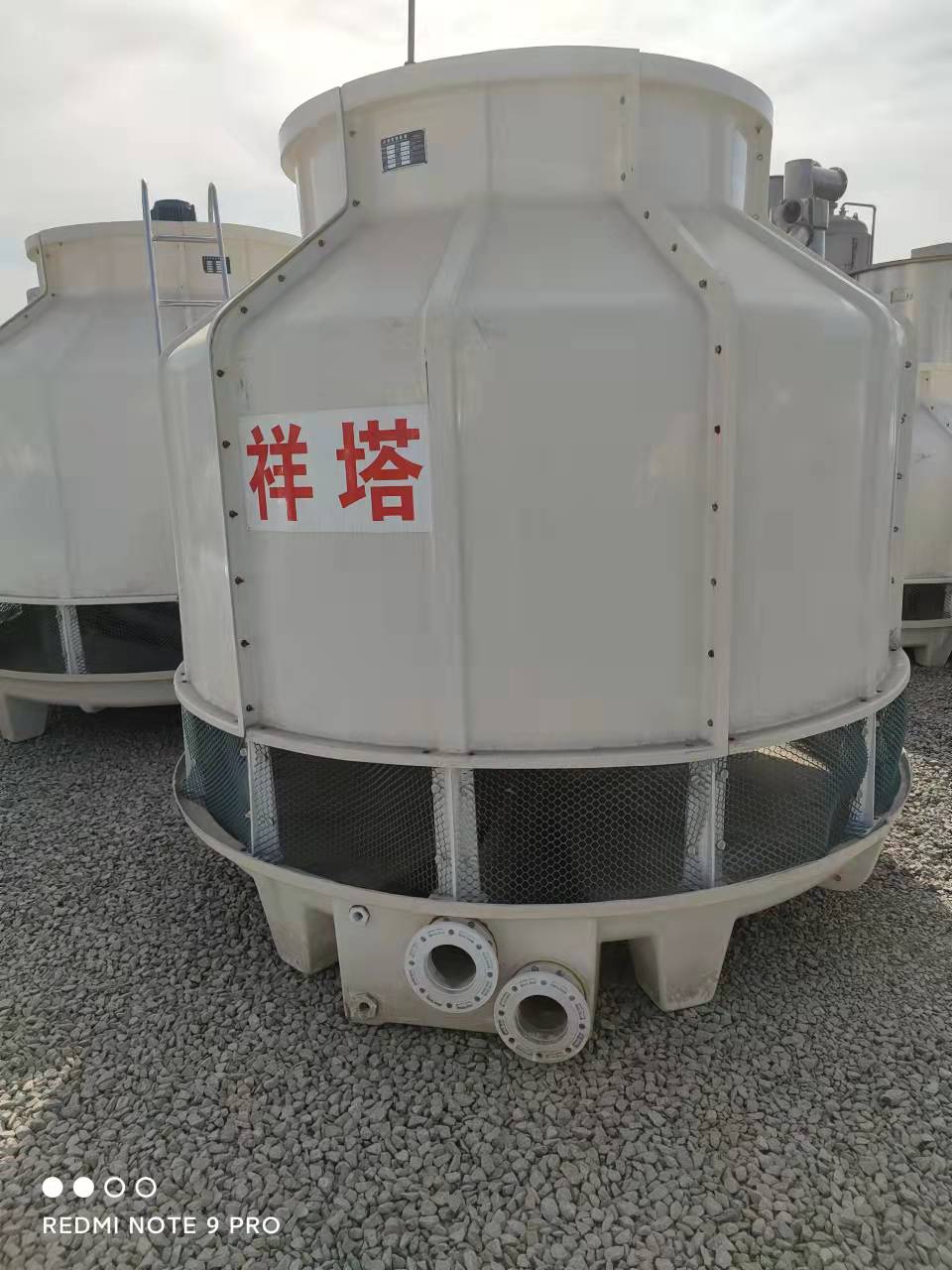 二手玻璃鋼冷卻塔 二手玻璃鋼涼水 冷卻快無污染 節(jié)能降溫散熱性好 80立方?jīng)鏊?鵬達(dá)二手設(shè)備