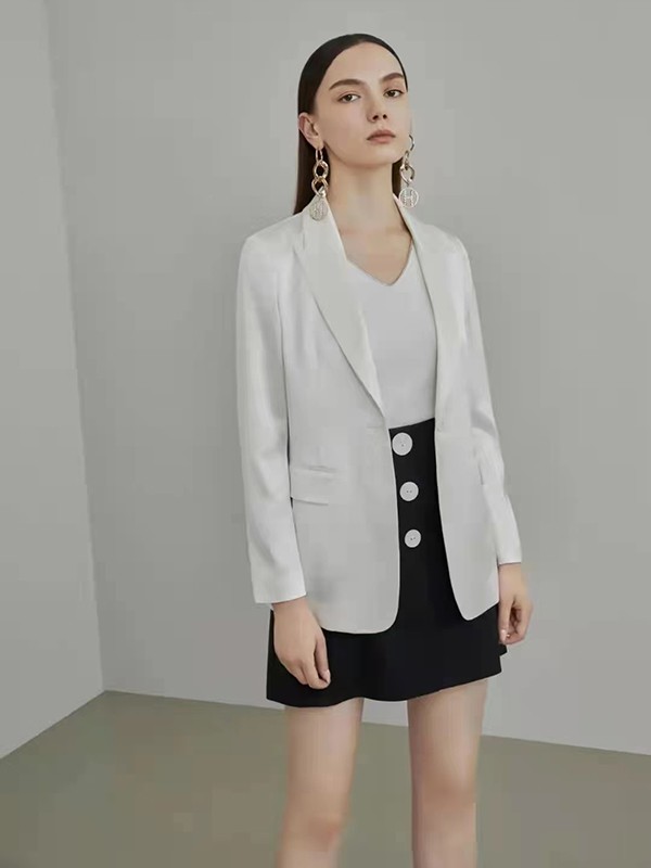 品牌點(diǎn)占2022春夏折扣女裝庫存尾貨一手貨源批發(fā)