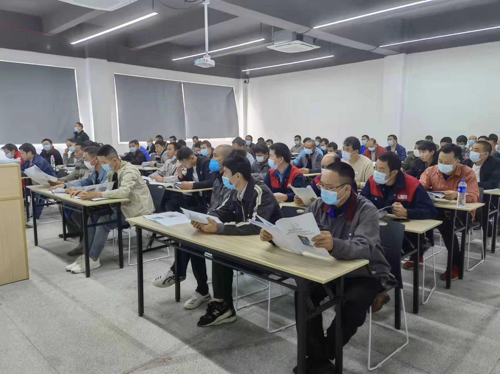 高壓電工培訓(xùn)機(jī)構(gòu)、多少錢、高壓電工考證培訓(xùn)