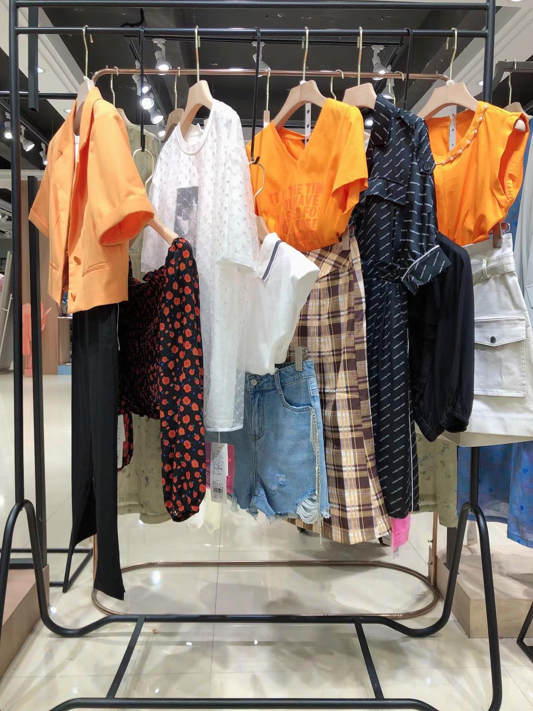 寶貝瑪麗22夏品牌折扣工廠尾貨廣州折扣直營(yíng)店批發(fā)價(jià)格和進(jìn)貨渠道
