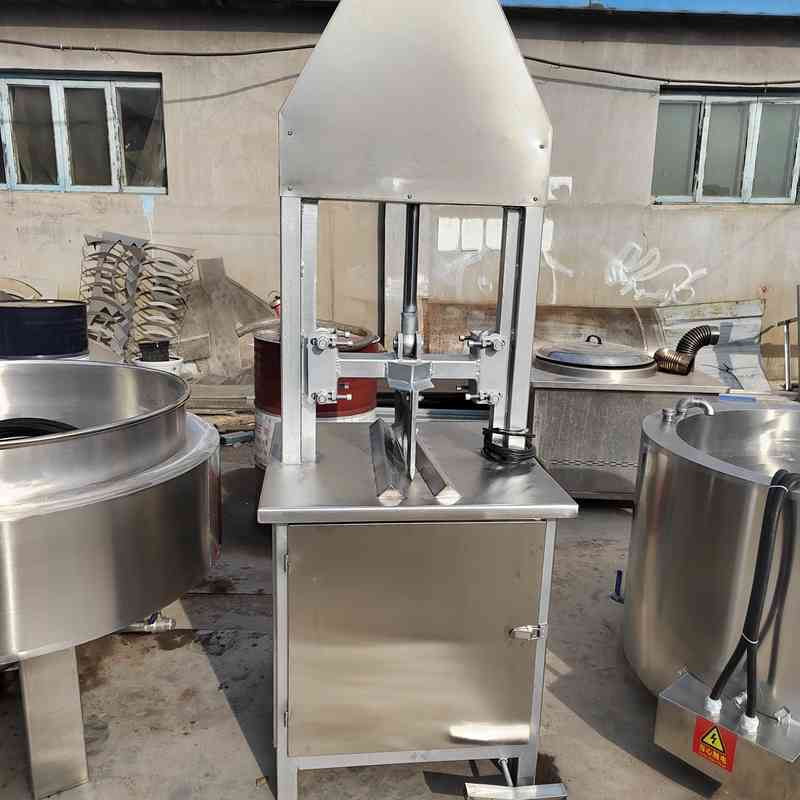 新型腳踏式劈半機 全自動液壓式豬蹄劈半機 直銷液壓式牛頭劈半機