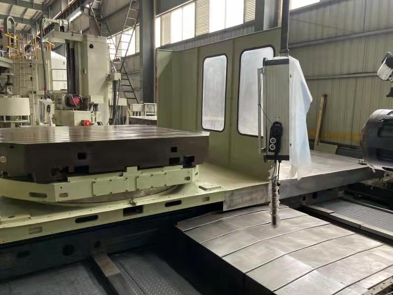 出售日本東芝130鏜銑加工中心BTD13-R22進(jìn)口二手?jǐn)?shù)控鏜床