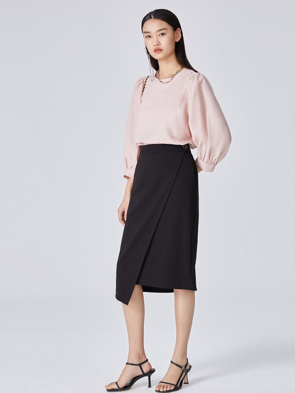 意大利品牌真我永 恒2022春夏折扣女裝批發(fā)貨源供應(yīng)鏈