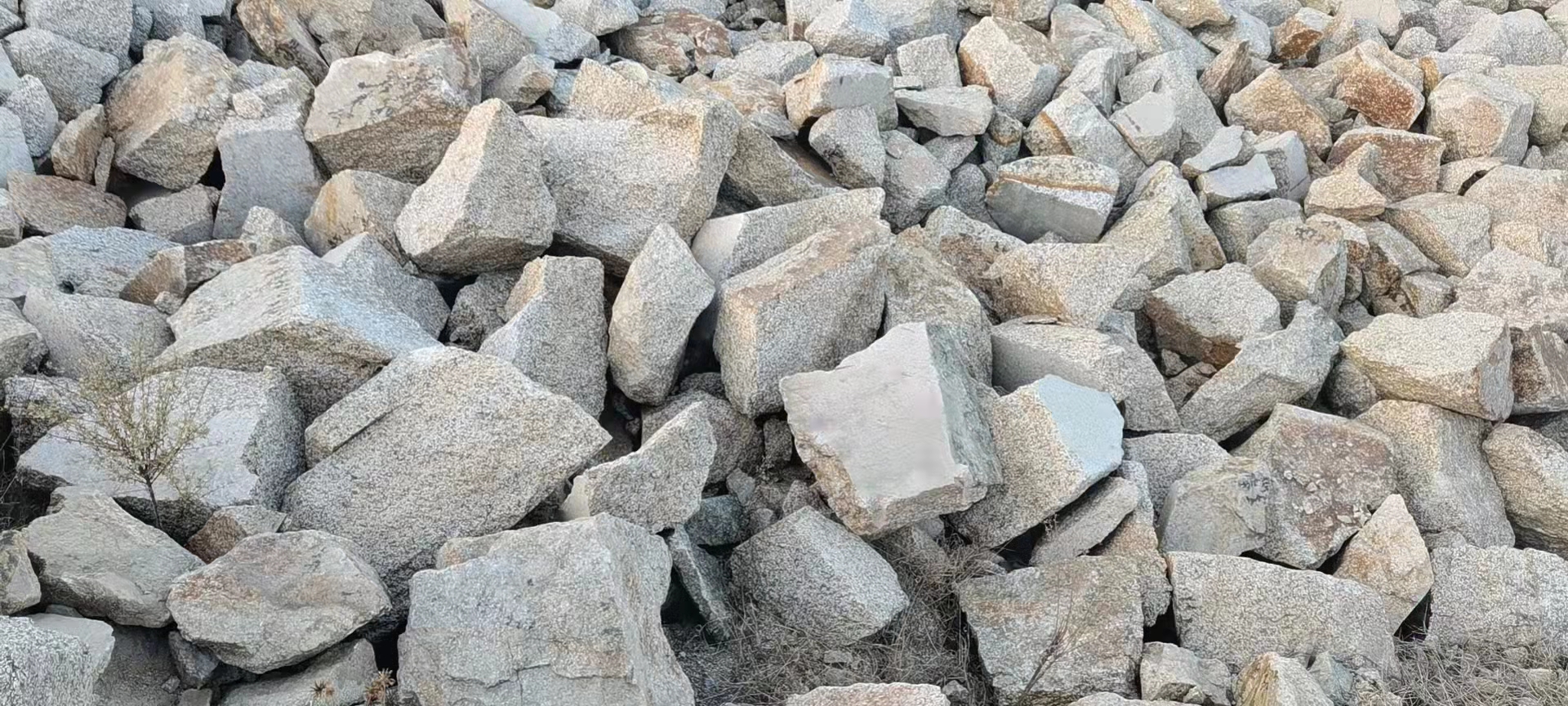 花崗巖碎石 天然花崗巖填海石 三五碎塊石 礦山碎石批發(fā) 天然花崗巖碎石供應(yīng)-廠家-價(jià)格-哪里有-哪里好