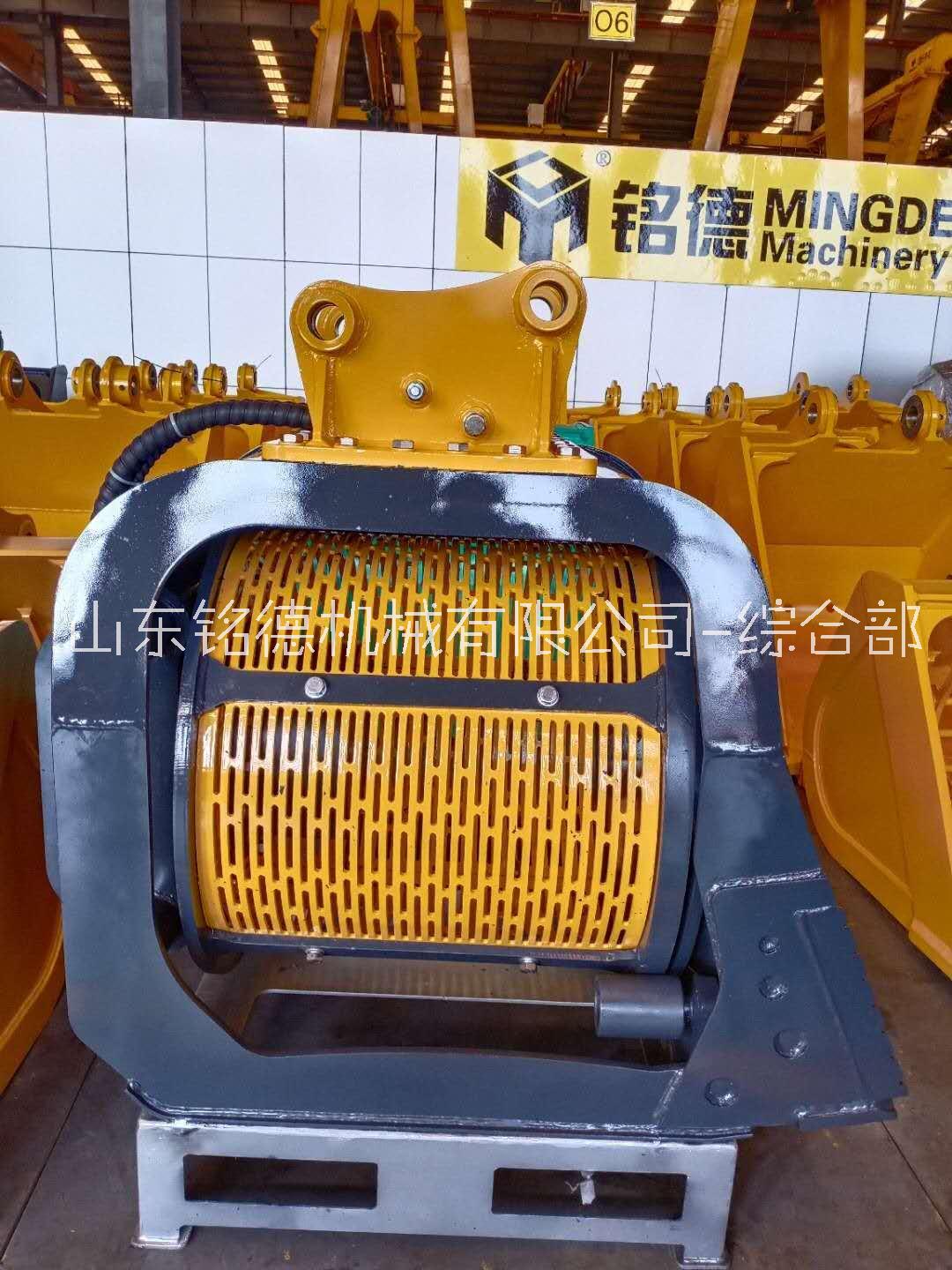 山東小松挖機配套液壓篩分斗 旋轉(zhuǎn)篩分現(xiàn)貨直銷