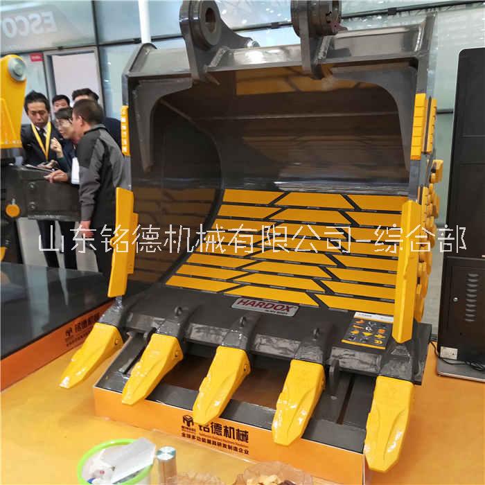 三一挖機(jī)各型號挖斗鏟斗 標(biāo)準(zhǔn)型土方斗 加強(qiáng)型巖石斗 Q345B鋼板