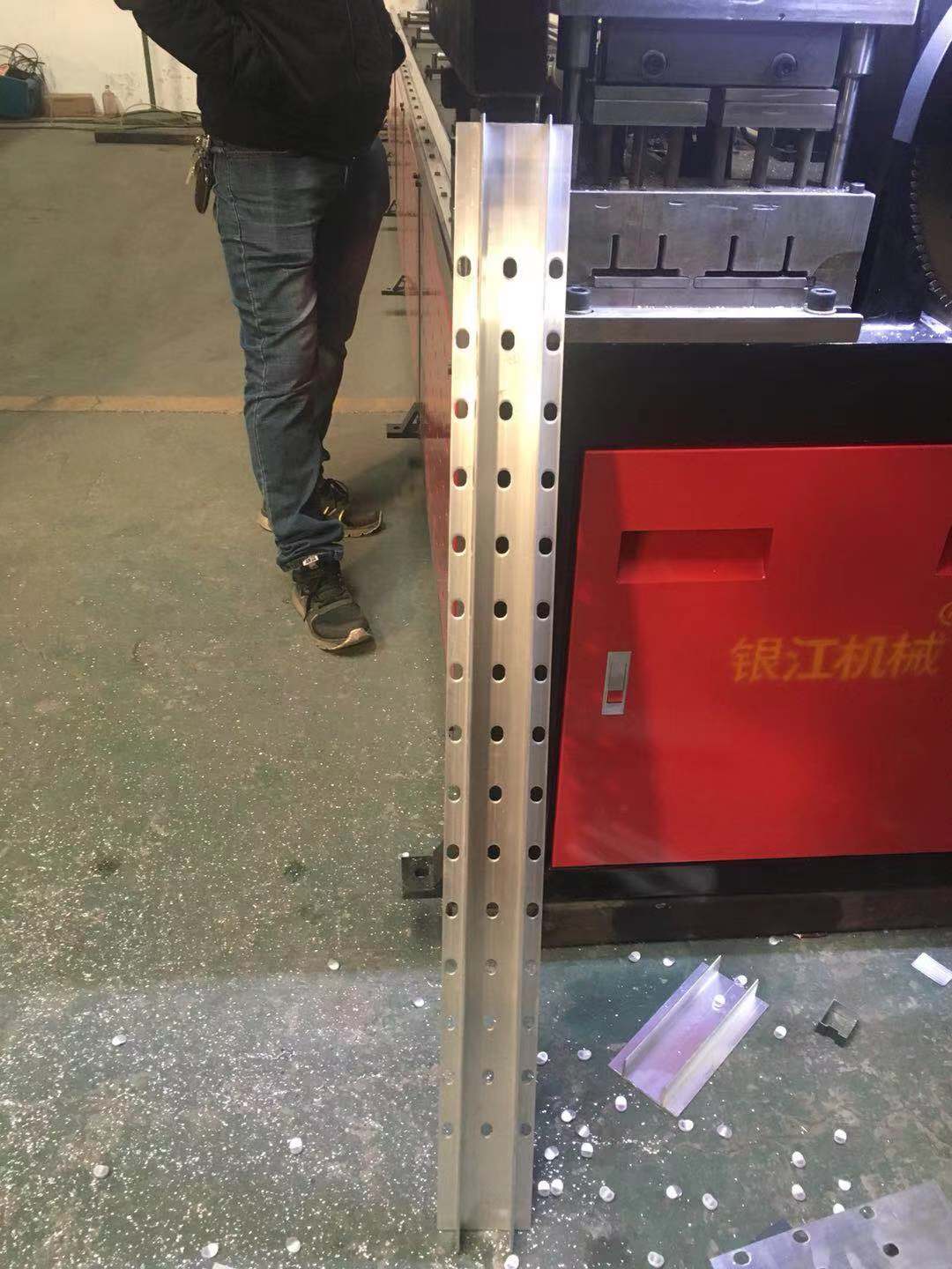 鋁型材沖孔機(jī)價(jià)格  鋁型材沖孔機(jī)供應(yīng)商  鋁型材沖孔機(jī)多少錢