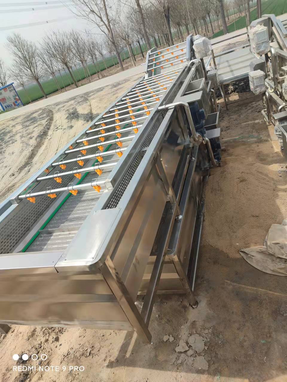 二手果蔬清洗機 二手噴淋清洗機 上噴淋下氣泡 規(guī)格6m10m 鵬達二手設備