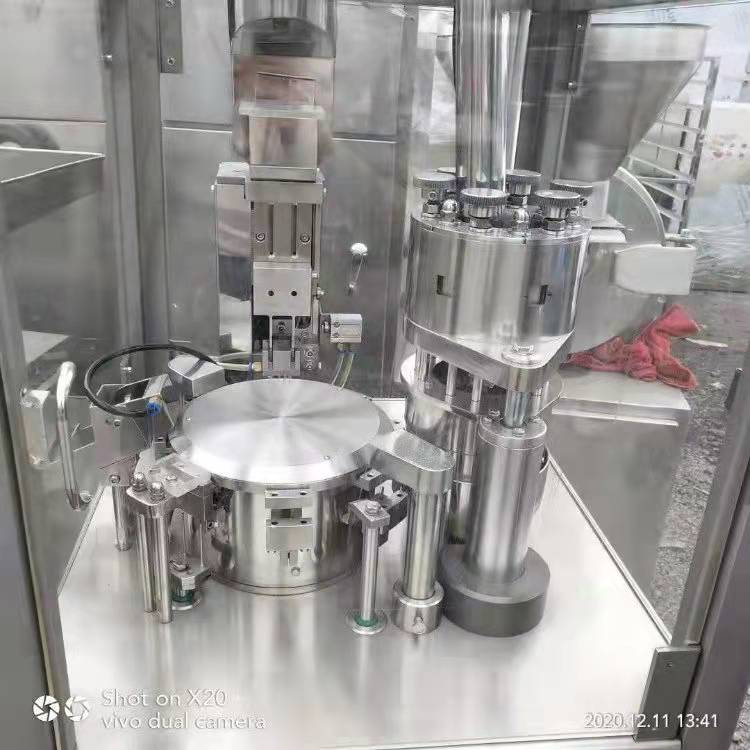 二手*填充機(jī) 二手*灌裝機(jī) 800型*充填機(jī) 1200型*填充機(jī) 1500型*充填機(jī) 鵬達(dá)二手設(shè)備