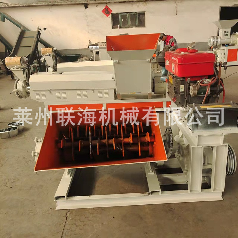 小型廢舊泡沫加工機(jī)泡沫回收再生機(jī)聯(lián)海機(jī)械移動(dòng)泡沫化坨機(jī)