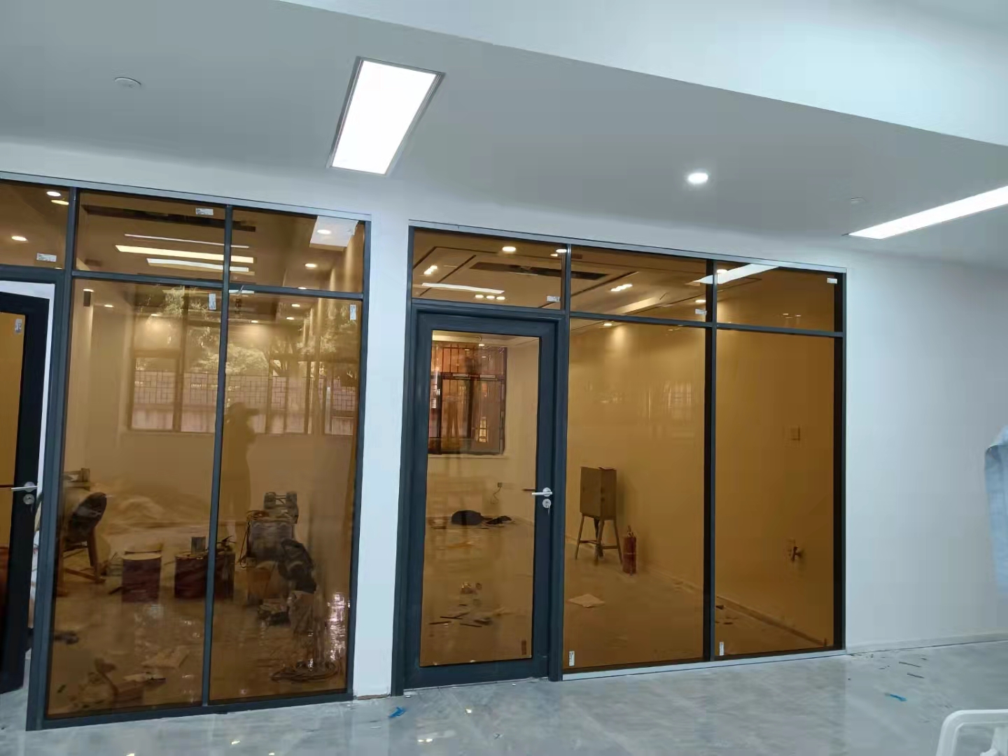 玻璃隔斷廠家，全國(guó)型材、半成品有售