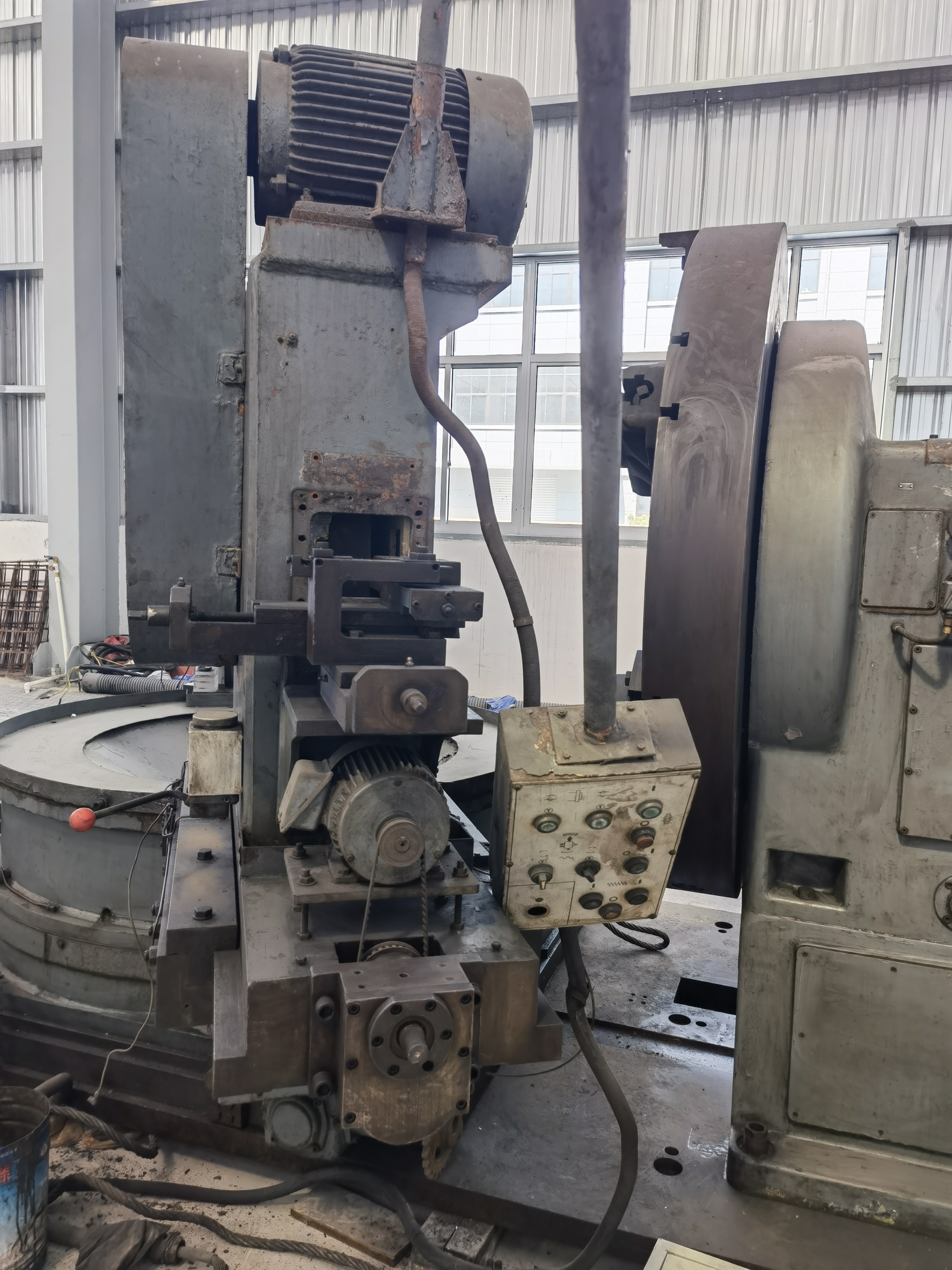 2米德國產(chǎn)球面車磨床