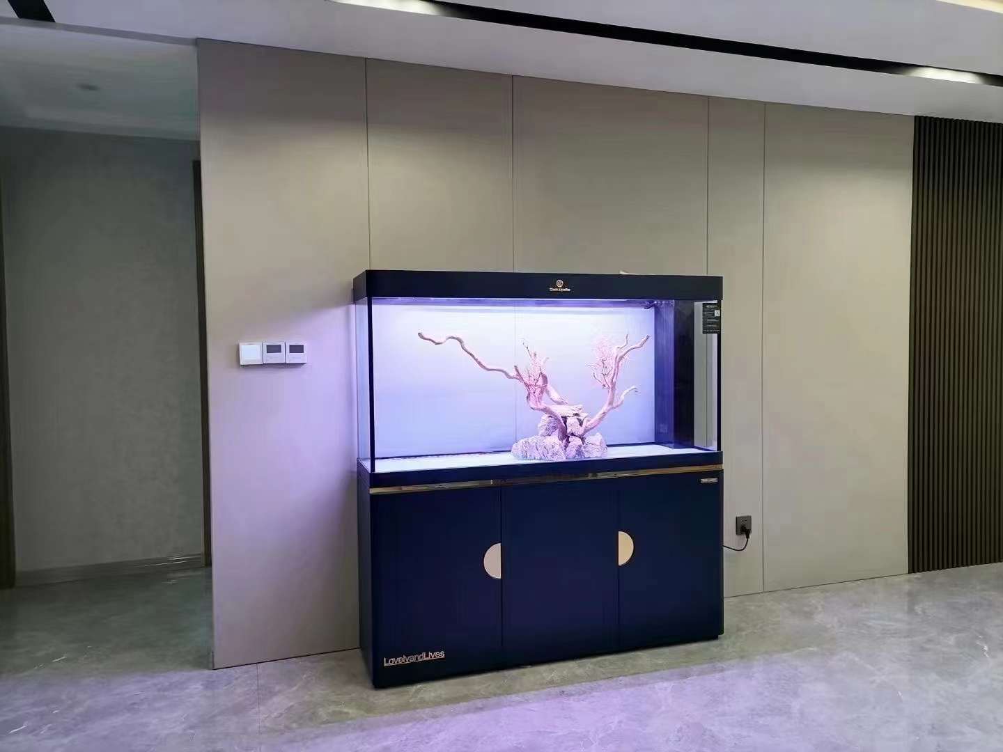 廣東珠海水族館魚缸定制價(jià)格-報(bào)價(jià)-電話