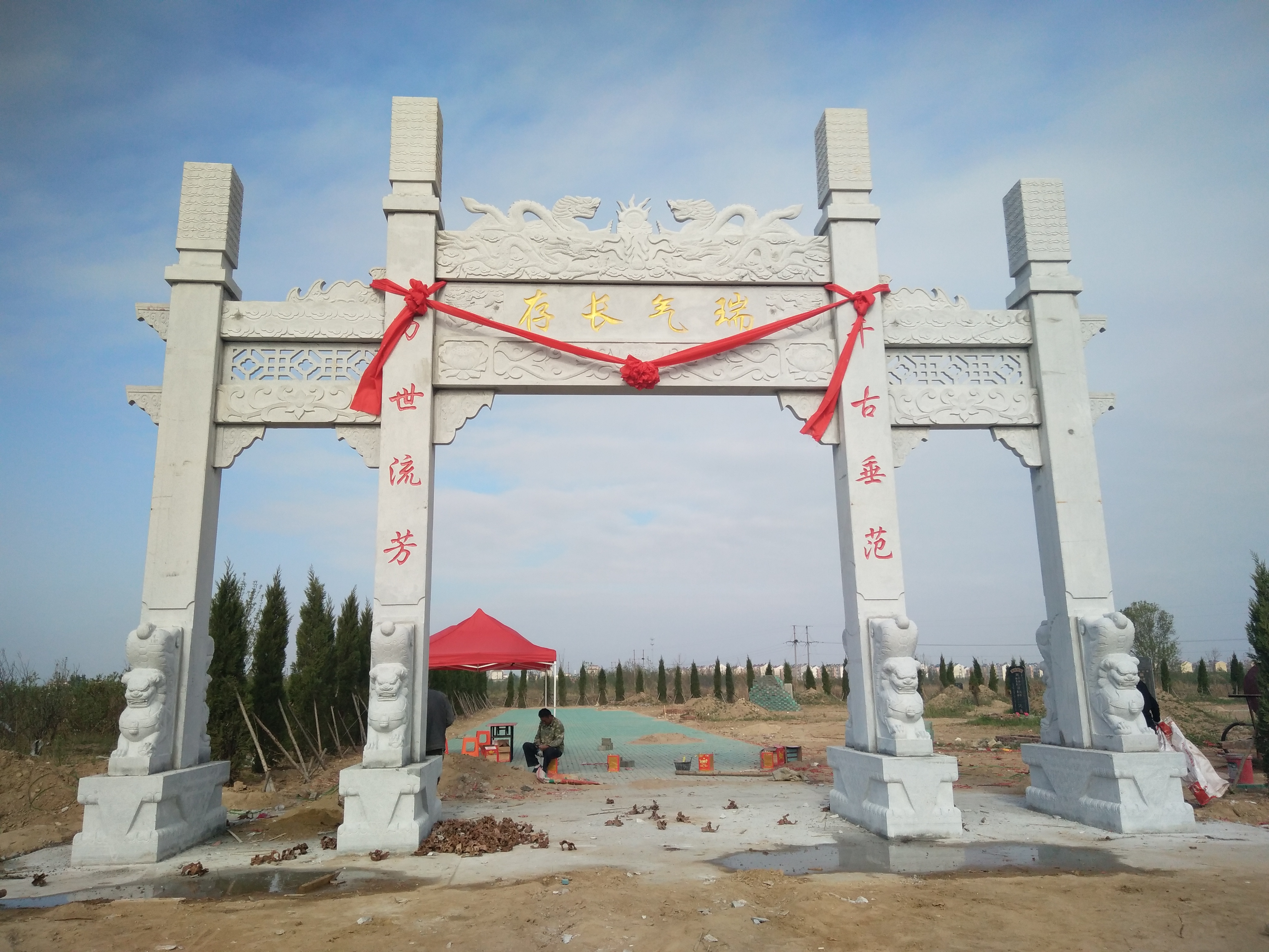 石牌樓廠家-石雕牌樓價(jià)格