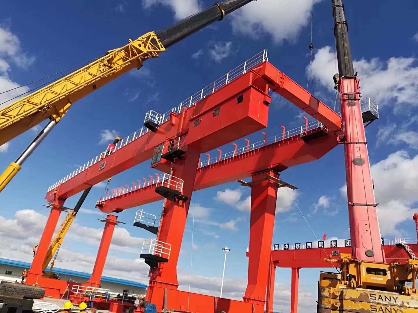 河源門式起重機(jī)廠家找喬惠起重-實(shí)力廠家-專業(yè)起重機(jī)廠家  -   河源門式起重機(jī)專業(yè)團(tuán)隊(duì)量身打造