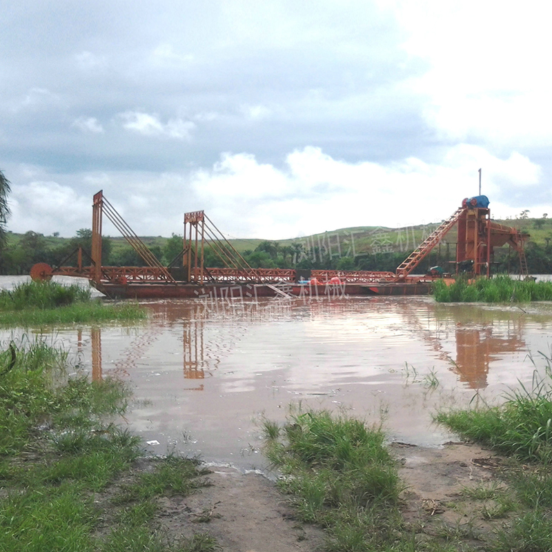 長(zhǎng)沙采金船價(jià)格咨詢?yōu)g陽(yáng)采金船價(jià)格淘金船銷子淘金船五角輪配件湖南淘金船挖金船