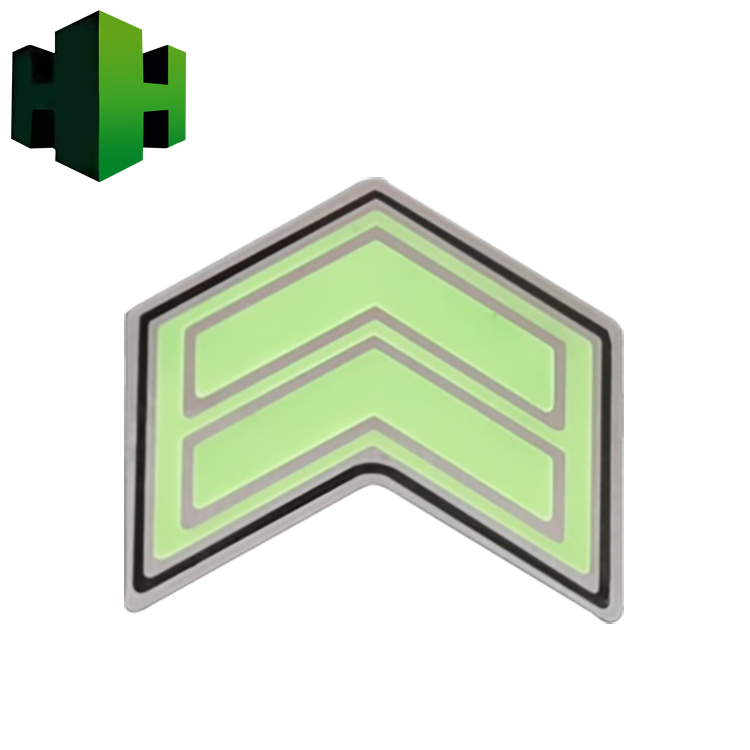 長(zhǎng)沙臺(tái)州地鐵站自發(fā)光標(biāo)識(shí)定制 不銹鋼箭頭